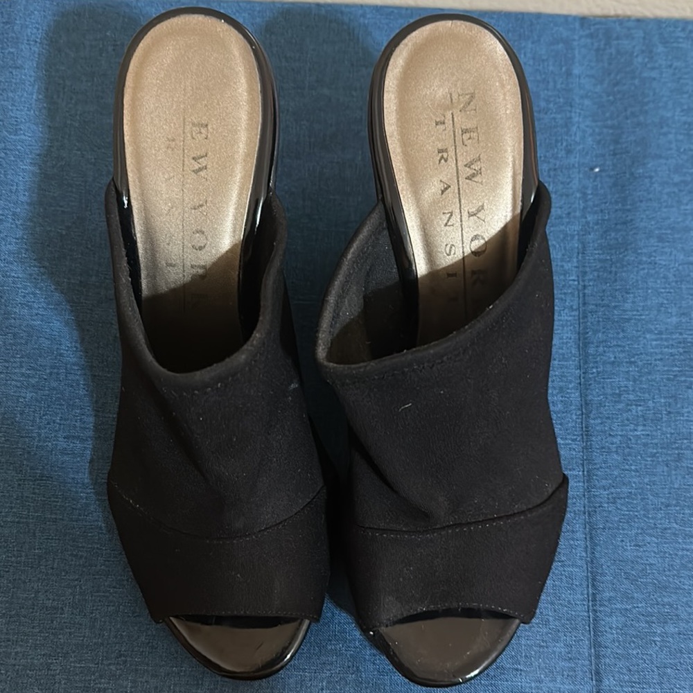 Wide heels. Suede shoes